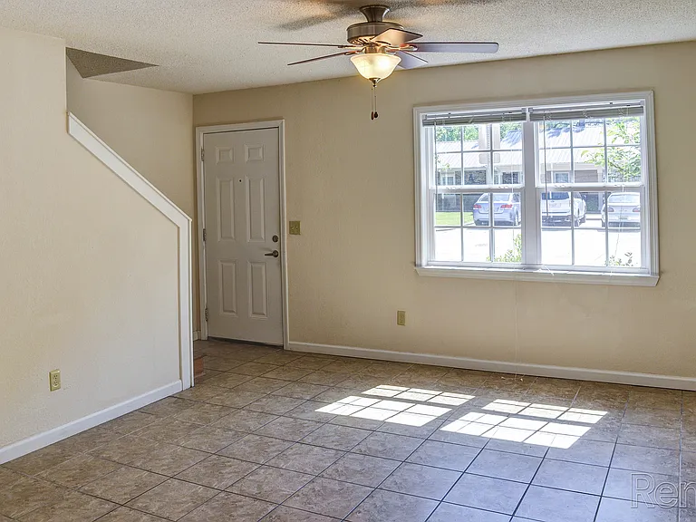 Hamilton Villas — Photo 21