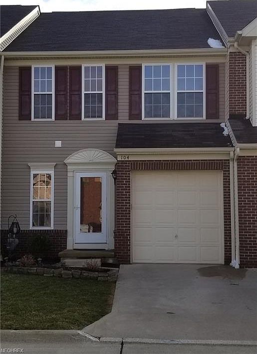 1st image of 104 Yellowstone Ct