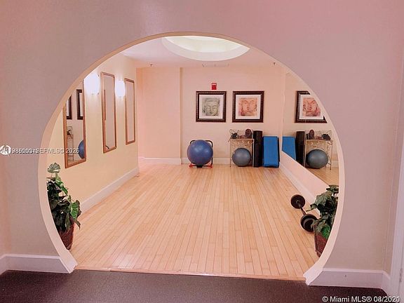 5th image of 1830 Radius Dr #501