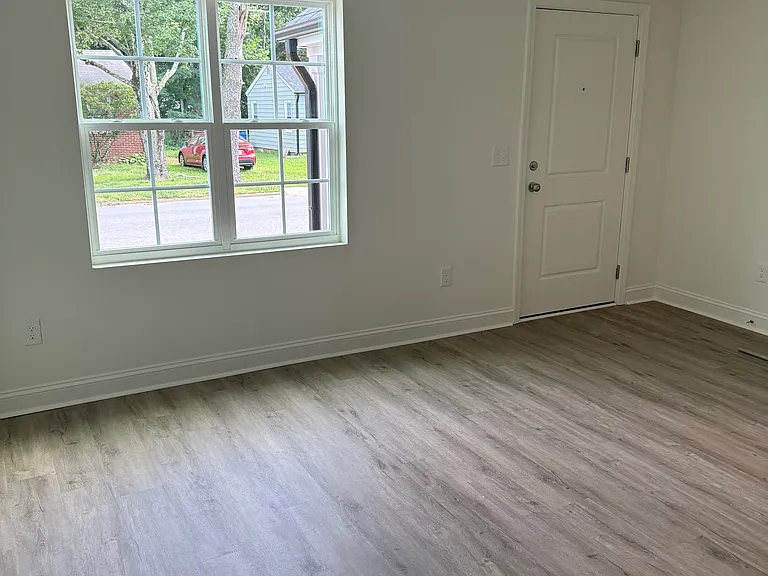 139 Nelson St #201 — Photo 11