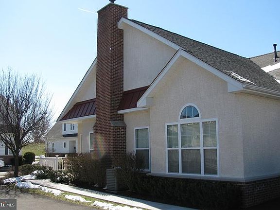 3rd image of 15030 Sunflower Dr