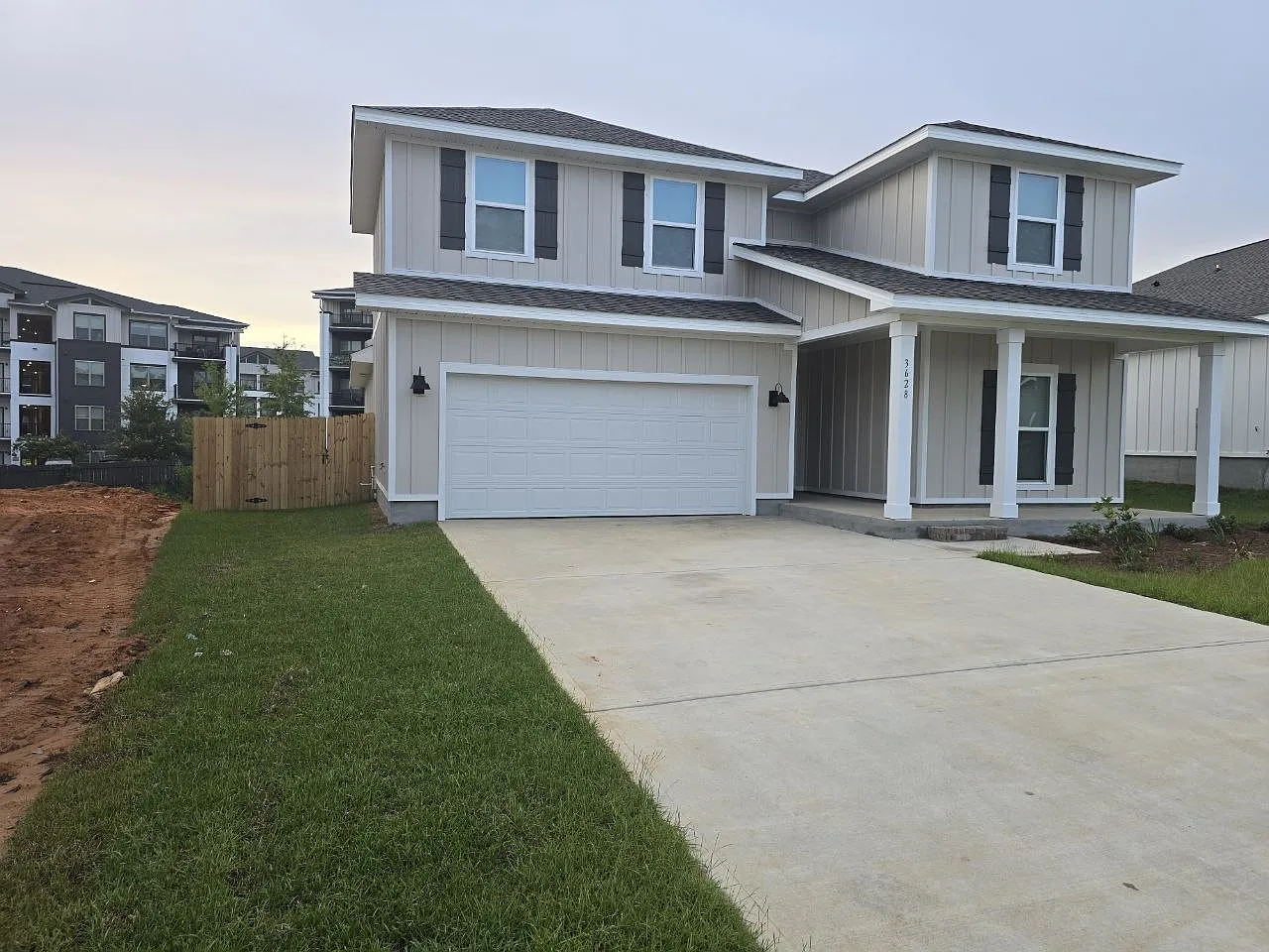 4 bed, 2415 sqft, $3,000 — Photo 3