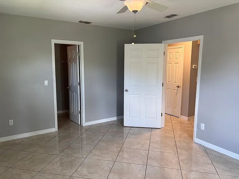 1st Bedroom 2