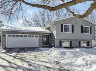 14135 37th Ave N, Plymouth, MN 55447