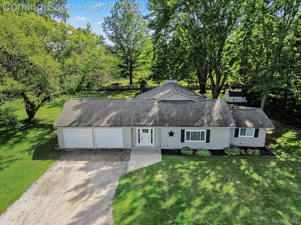10755 Spencer Rd, Saint Charles, MI 48655