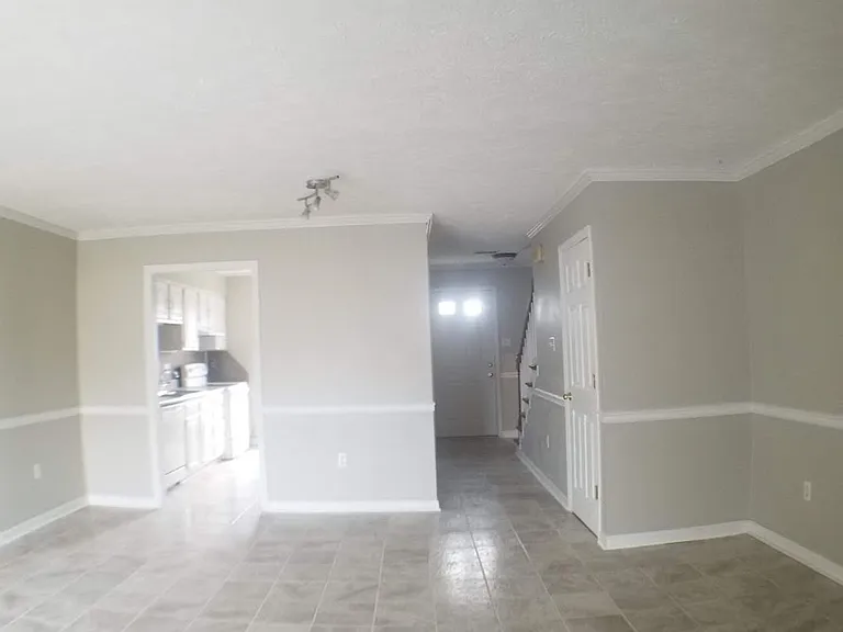 1018 Konnarock Rd — Photo 5