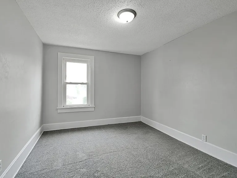 5 Cottage St — Photo 23