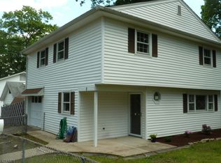 5 Ramapo Pl, Ringwood, NJ