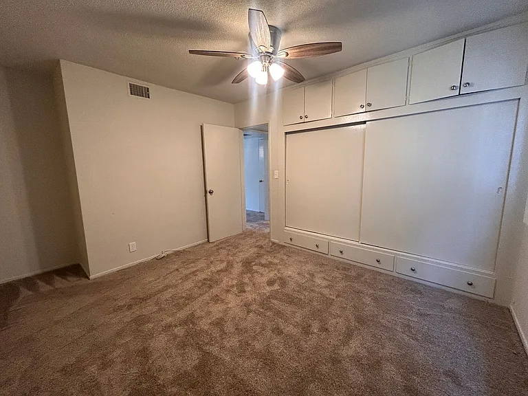 521 S Grevillea Ave — Photo 19