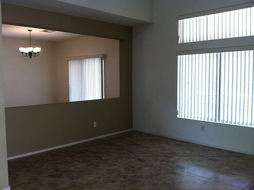 3rd image of 6839 Crystal Rapids St