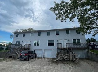 5109 McCullom, McHenry, IL 60050
