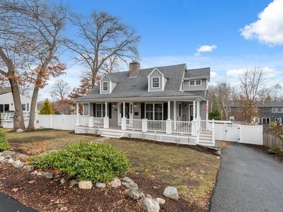 83 County Rd, Reading, MA, 01867