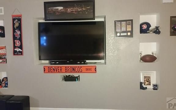 4th image of 69 Stanford Ave