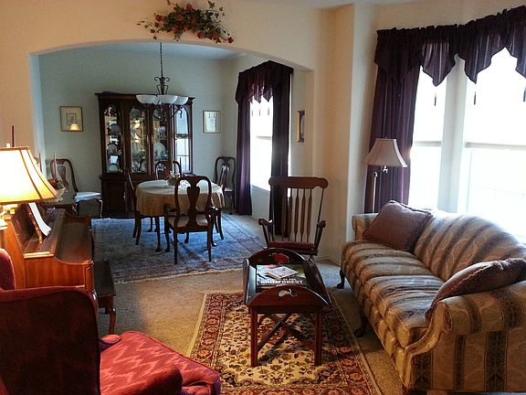 4th image of 201 Brookdale Dr