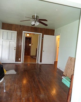 2nd image of 2145 Lincoln St