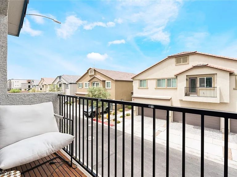 7850 Jupiter Sky St #1 — Photo 24