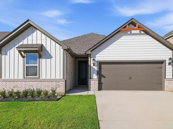 11949 SW 30th St, Yukon, OK 73099