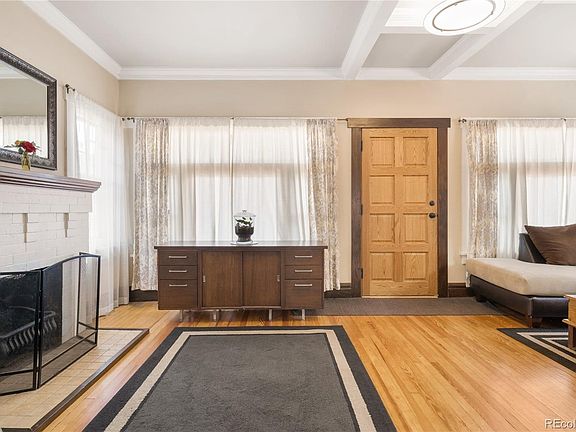 4th image of 264 N Grant St