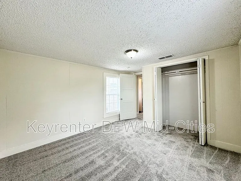 313 Worthview Dr — Photo 5