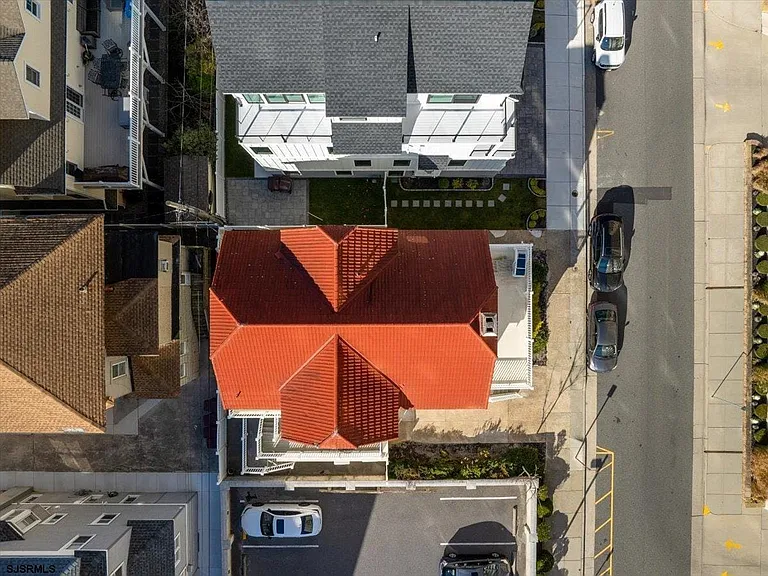 104 S Oakland Ave — Photo 48