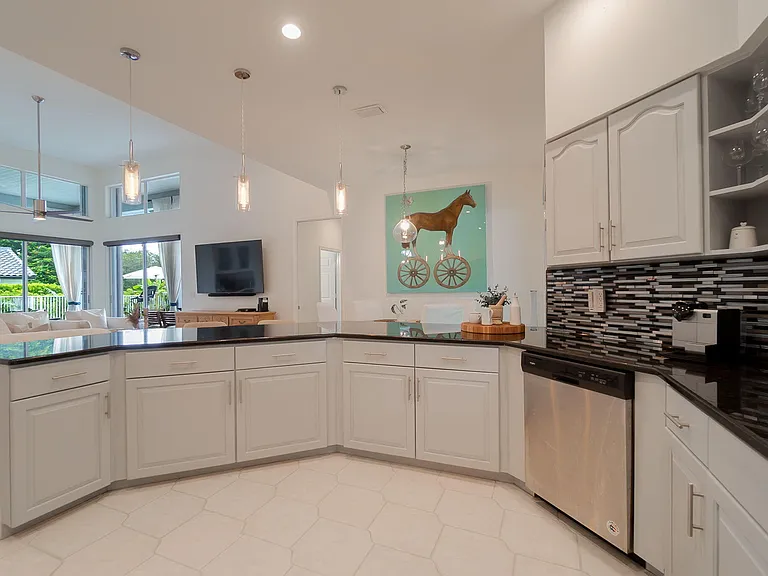 1907 S Club Dr — Photo 10