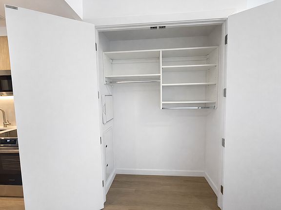 4th image of 158 Lott St #398D