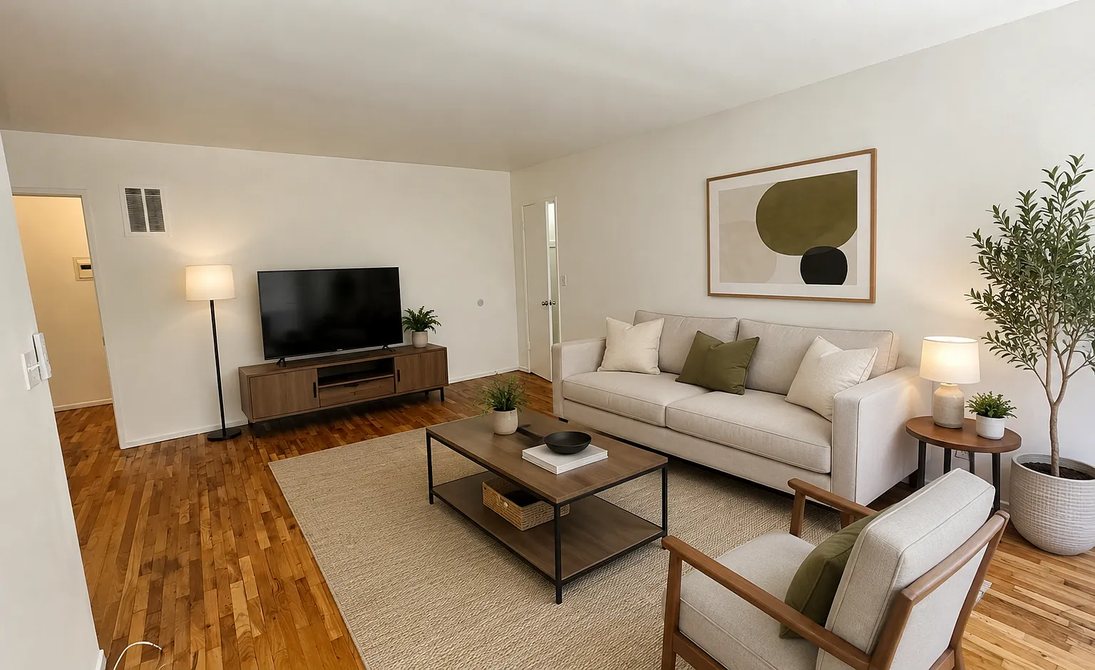 2 bed, 775 sqft, $2,395 — Photo 1