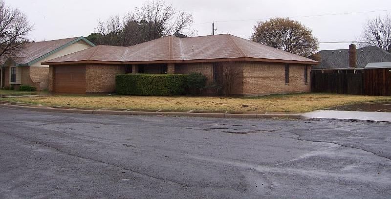 1st image of 2307 Abbey Pl