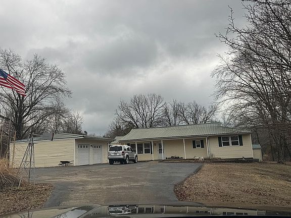 2nd image of 1240 Highway 47