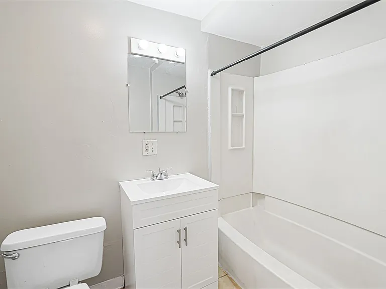134 Rathbun St — Photo 9