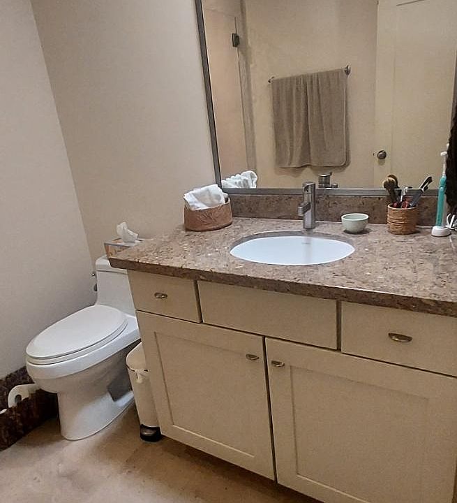 1st image of 623 Mountain Dr