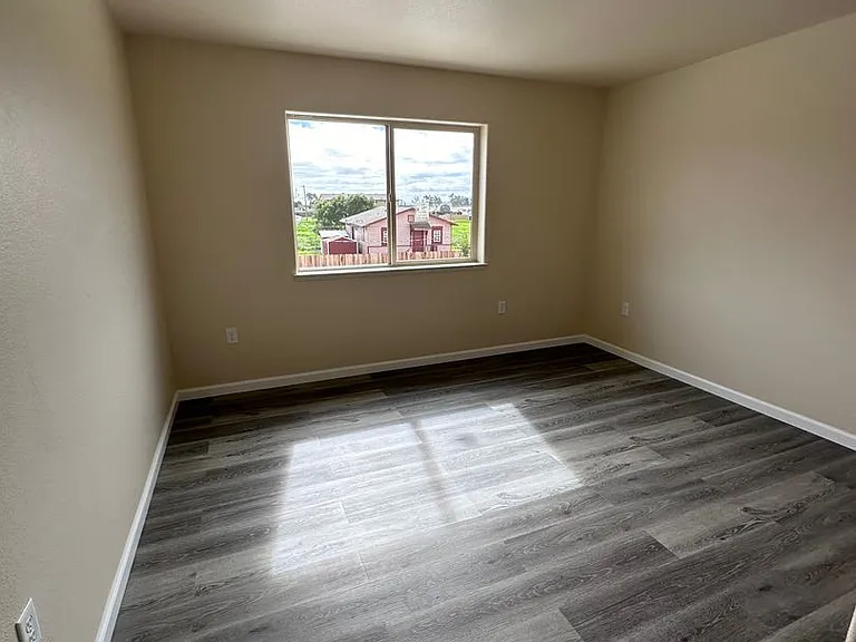 1428 Monterey St — Photo 7