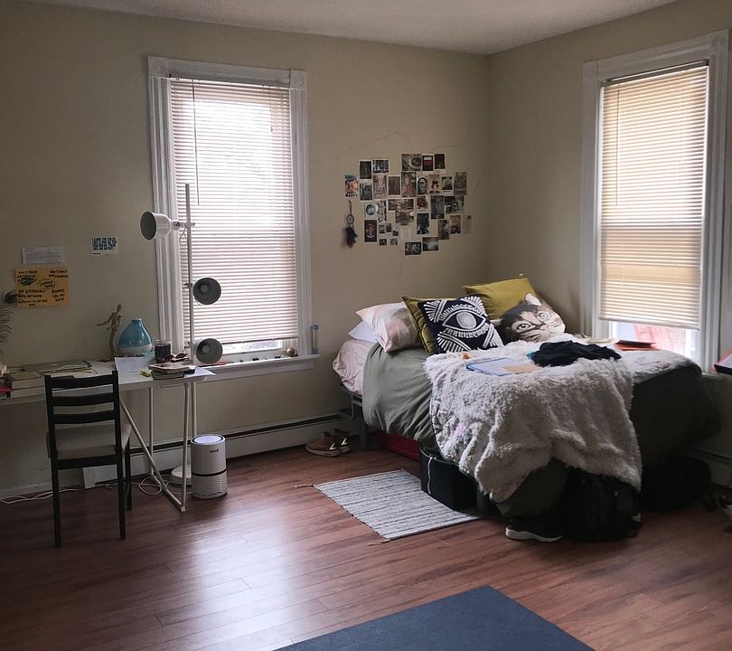 1st image of 131 Howe St Unit B