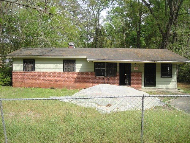 1st image of 2605 Texas St