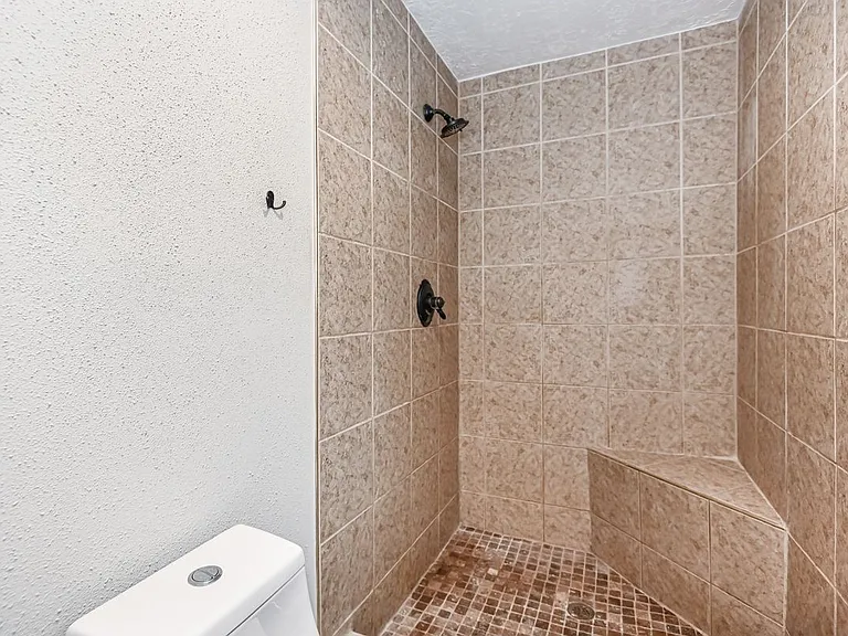 7923 Dawnridge Dr — Photo 17