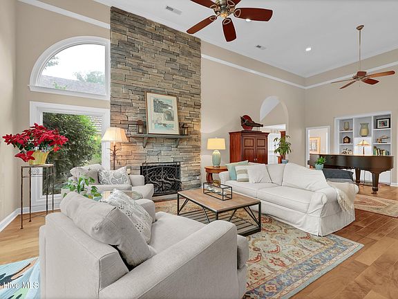 5th image of 1921 Prestwick Lane