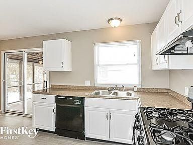 4th image of 44313 Caracalla Dr