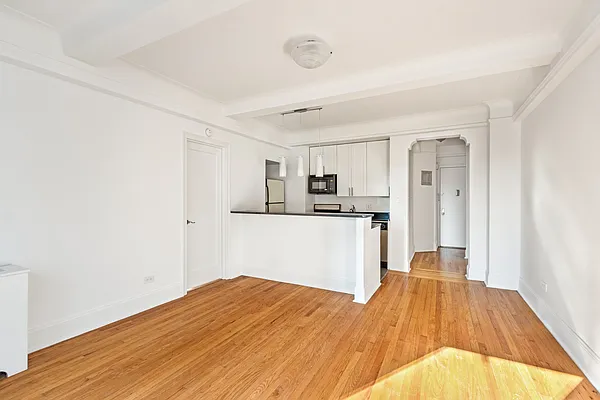 Rented by Brown Harris Stevens | media 10