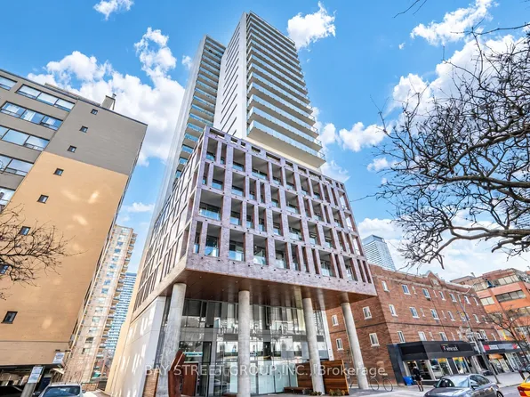 81 Wellesley St E #407, Toronto, ON M4Y 0C5