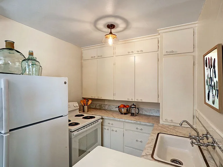 145 N 84th St — Photo 13