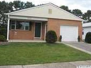 23 Templeton St, Toms River, NJ 08757