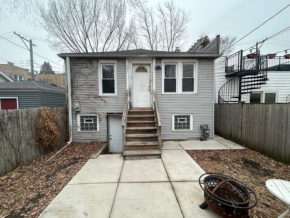 1st image of 4843 N Oakley Ave #1