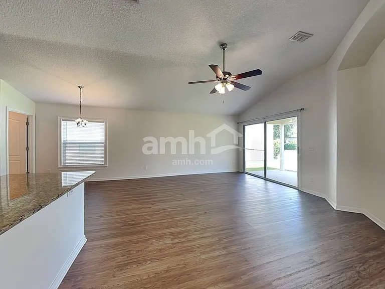 3584 Shrewsbury Dr — Photo 6