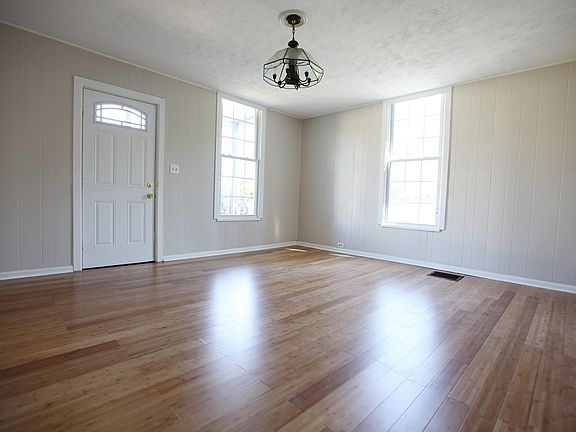 3rd image of 2116 Dandridge Ave