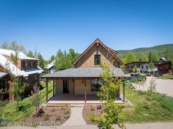 9071 Old Jackson Hwy, Victor, ID 83455