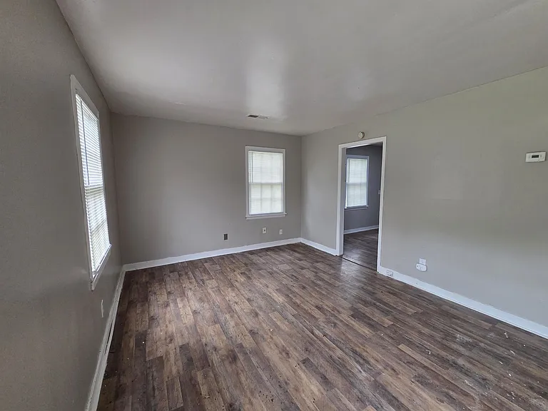 4047 Chelsea Ave — Photo 14