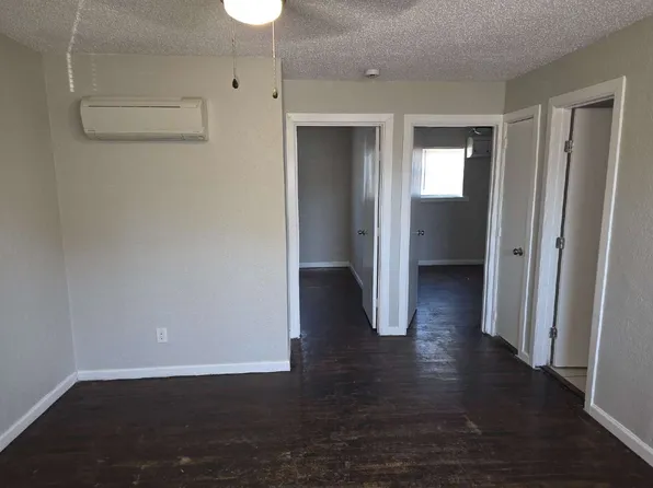 3910 Polly St, Dallas, TX
