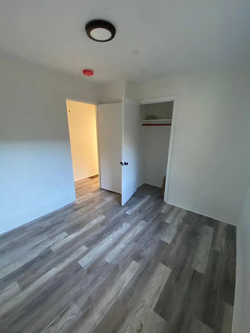 14732 Kimbark Ave photo 1
