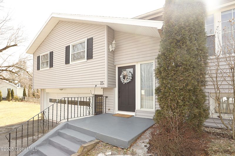 2nd image of 15 Greenway Drive
