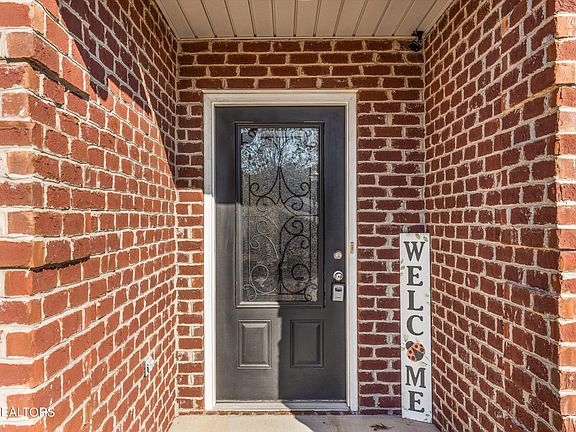 4th image of 144 Ann Cove Ln